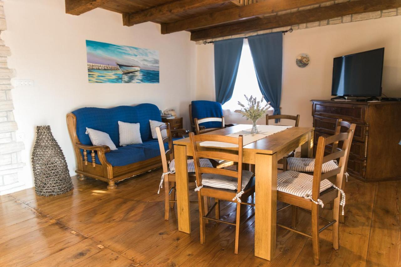 Rustic Apartment Mariva Ljubač エクステリア 写真